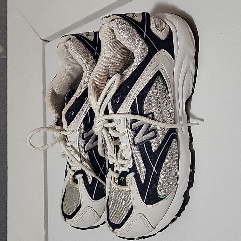 New Balance 377